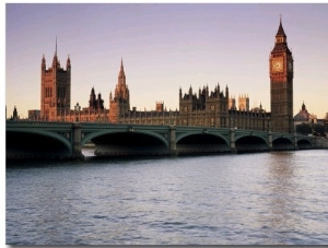 Westminster Bridge and the Houses of Parliament, Westminster, London, England