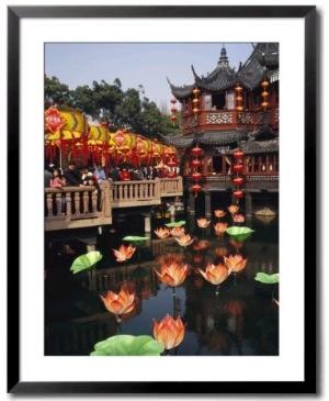 Tea House in Shanghais Yuyuan Garden during Chinese New Year