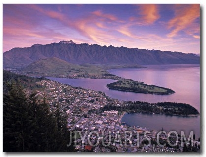 Queenstown, Lake Whakatipu, New Zealand