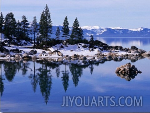 Lake Tahoe in Winter, Lake Tahoe Nevada State Park, USA