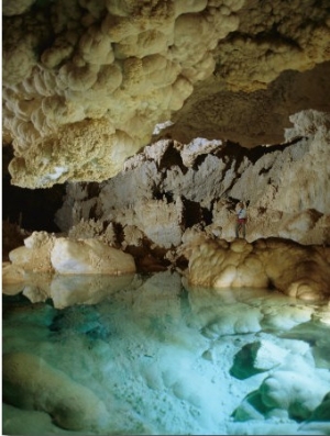 Art Palmer at Lake of the Clouds in Carlsbad Caverns Lower Cave