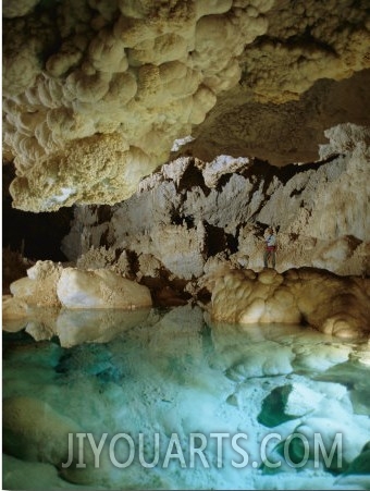 Art Palmer at Lake of the Clouds in Carlsbad Caverns Lower Cave