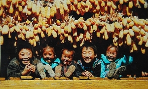 Chinese children with corn