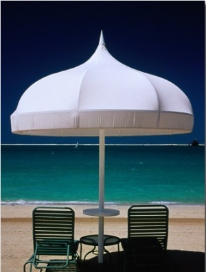 Chairs and Umbrella at Jumeirah Beach, Ritz Carlton Hotel, Dubai, United Arab Emirates