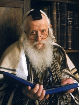 Rabbi Joshua Heshil Holtovski, Leader of the Karlin Chassidic Sect, Praying in Mea Sherin Temple
