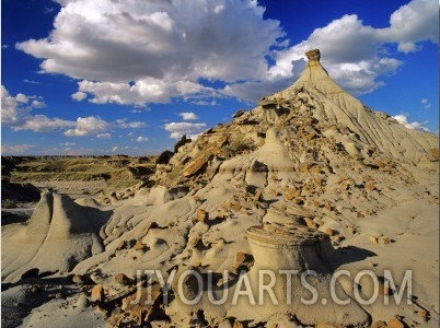 Badlands at Dinosaur Provincial Park in Alberta, Canada