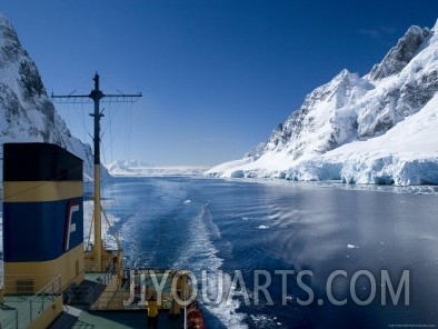 Lemaire Channel, Weddell Sea, Antarctic Peninsula, Antarctica, Polar Regions