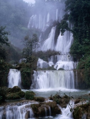 Nam Tok Thilawsu Waterfalls, Um Phang, Thailand