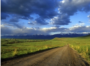 GRAVEL ROAD IN THE NATIONAL BISON RANGE, MISSION MOUNTAINS, MONTANA, USA for oil painting reproduction